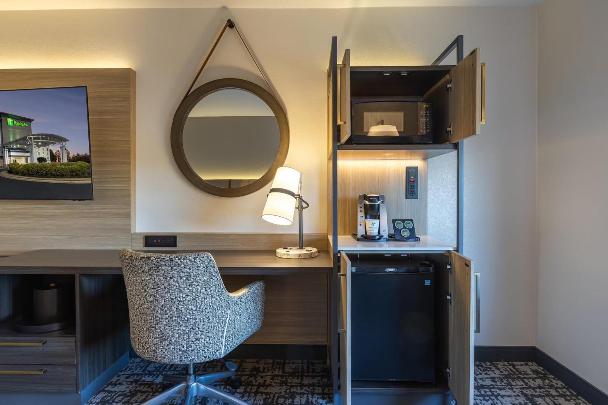 Holiday Inn Anderson, an IHG Hotel Buitenkant foto