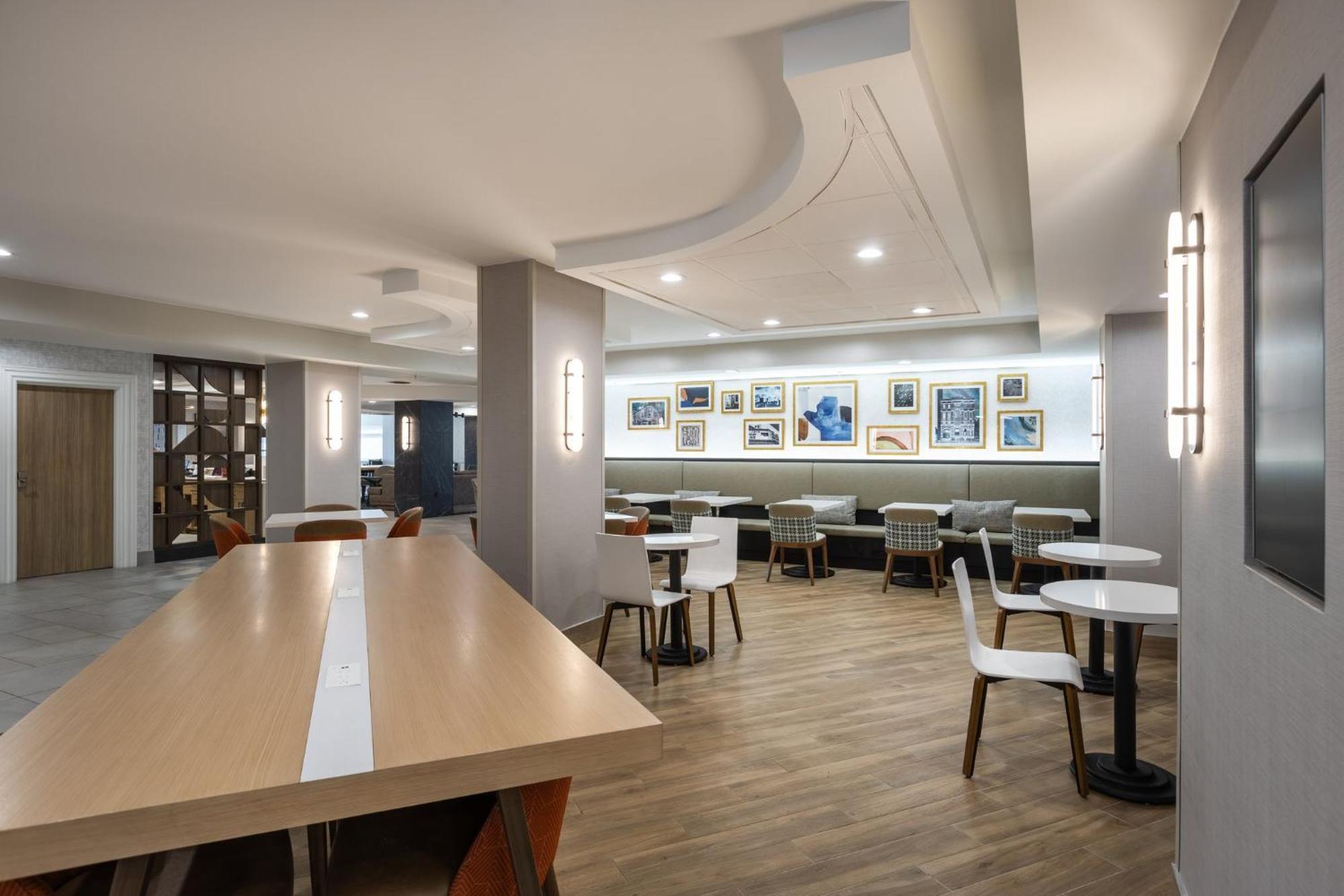 Holiday Inn Anderson, an IHG Hotel Buitenkant foto