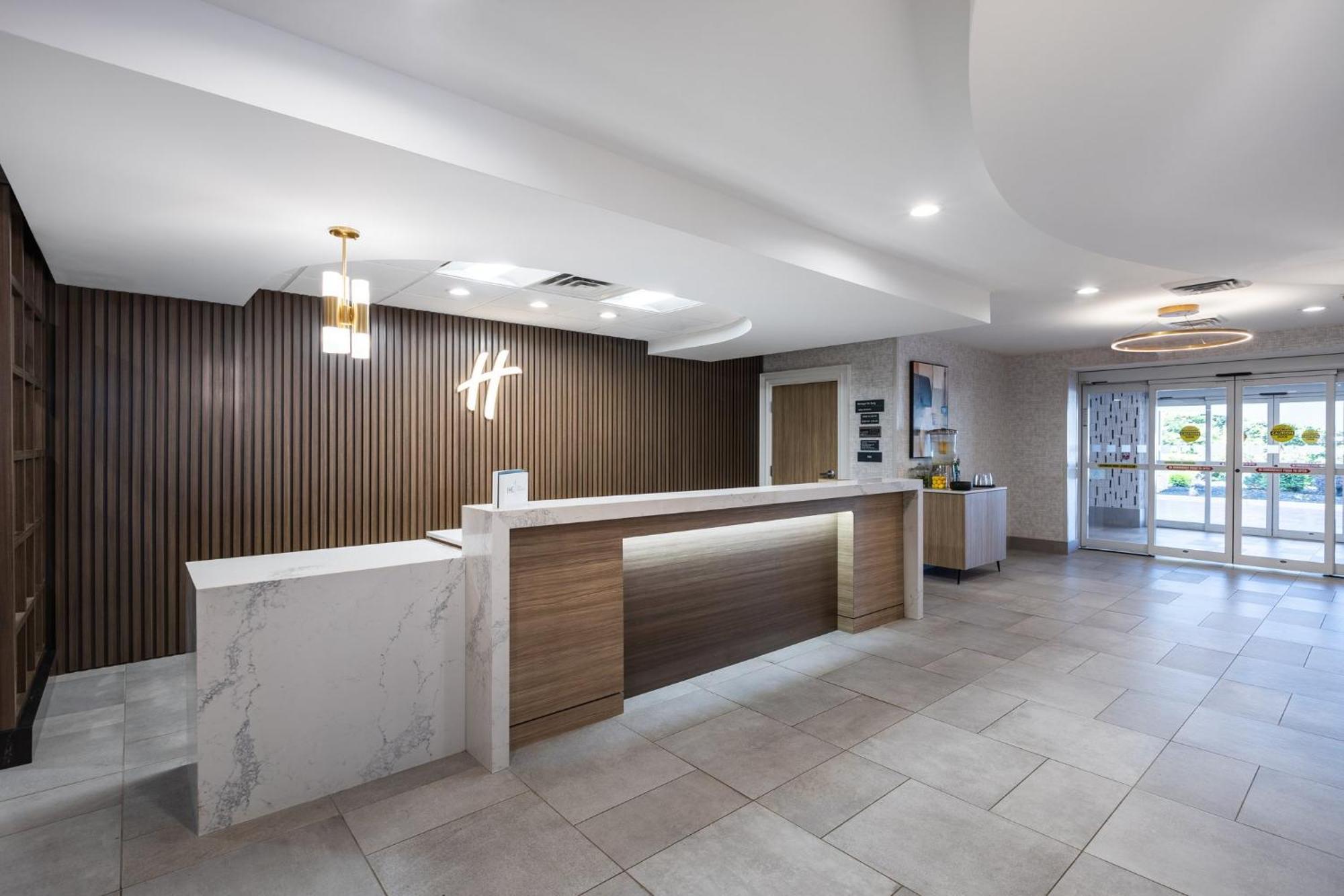 Holiday Inn Anderson, an IHG Hotel Buitenkant foto